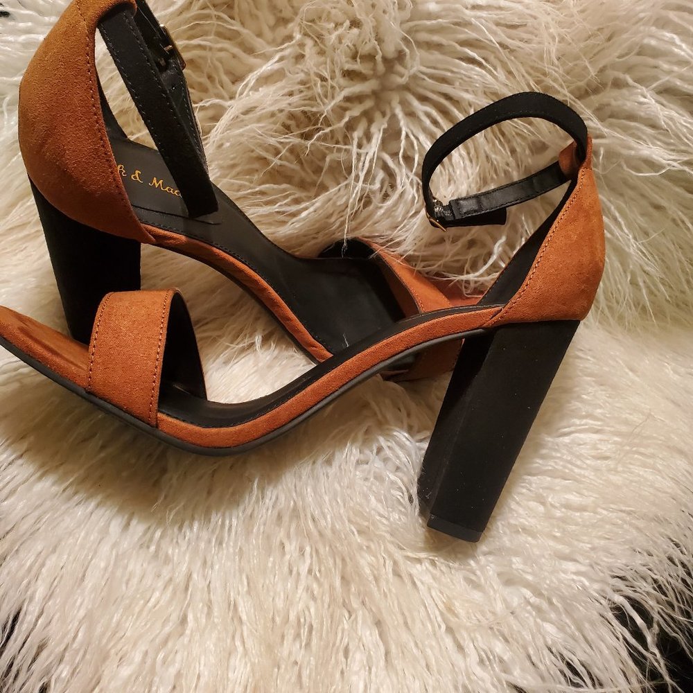 Suede ankle strap sandal